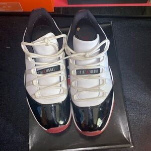 Jordan Concord Bred 11 size 12